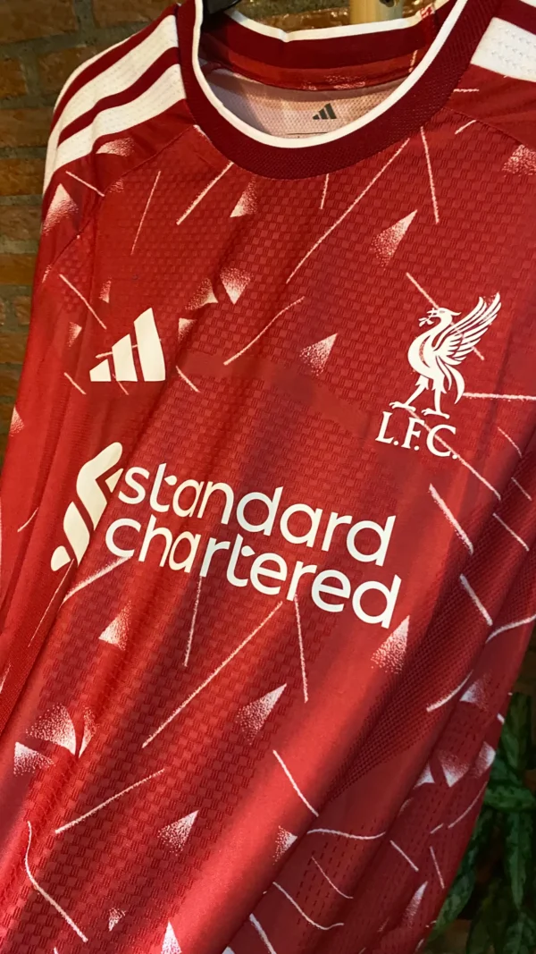 26/27 Liverpool casa
