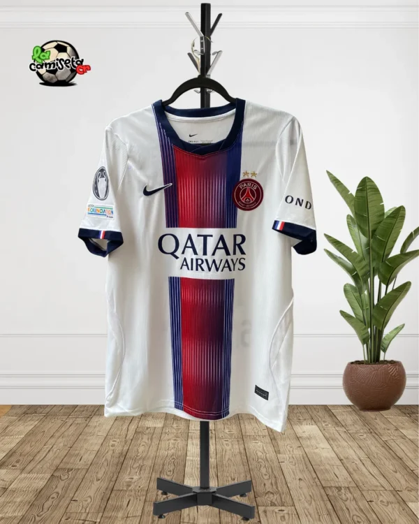 26/27 PSG visita Vitinha